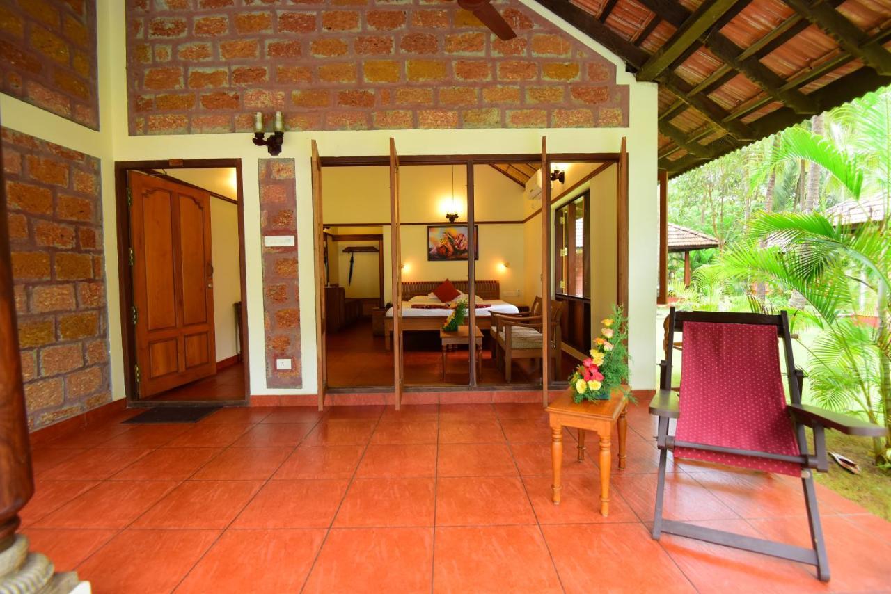 Thrissur The Nattika Beach Resort מראה חיצוני תמונה