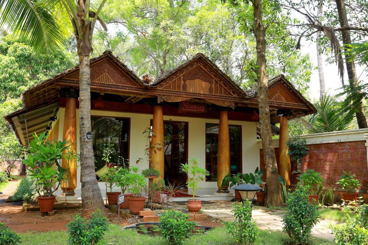 Thrissur The Nattika Beach Resort מראה חיצוני תמונה
