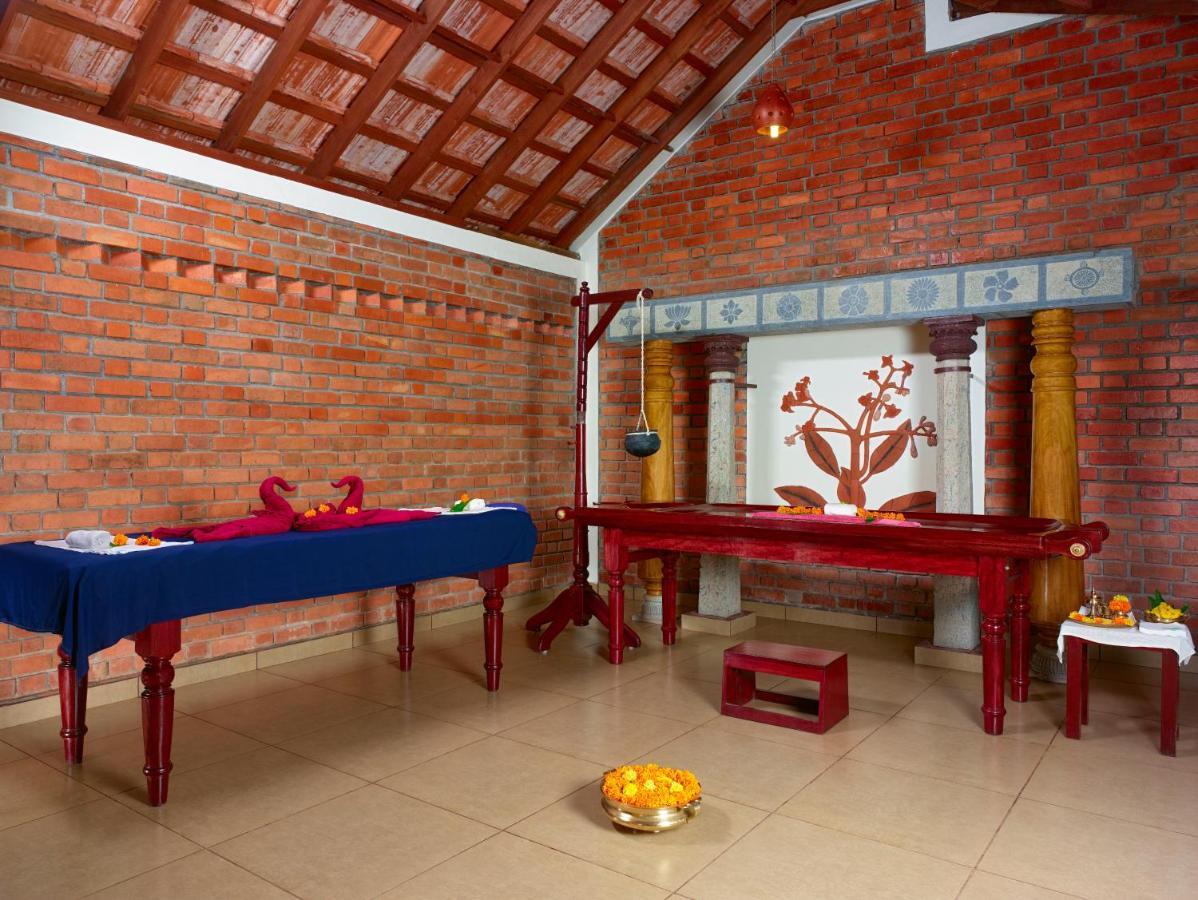 Thrissur The Nattika Beach Resort מראה חיצוני תמונה