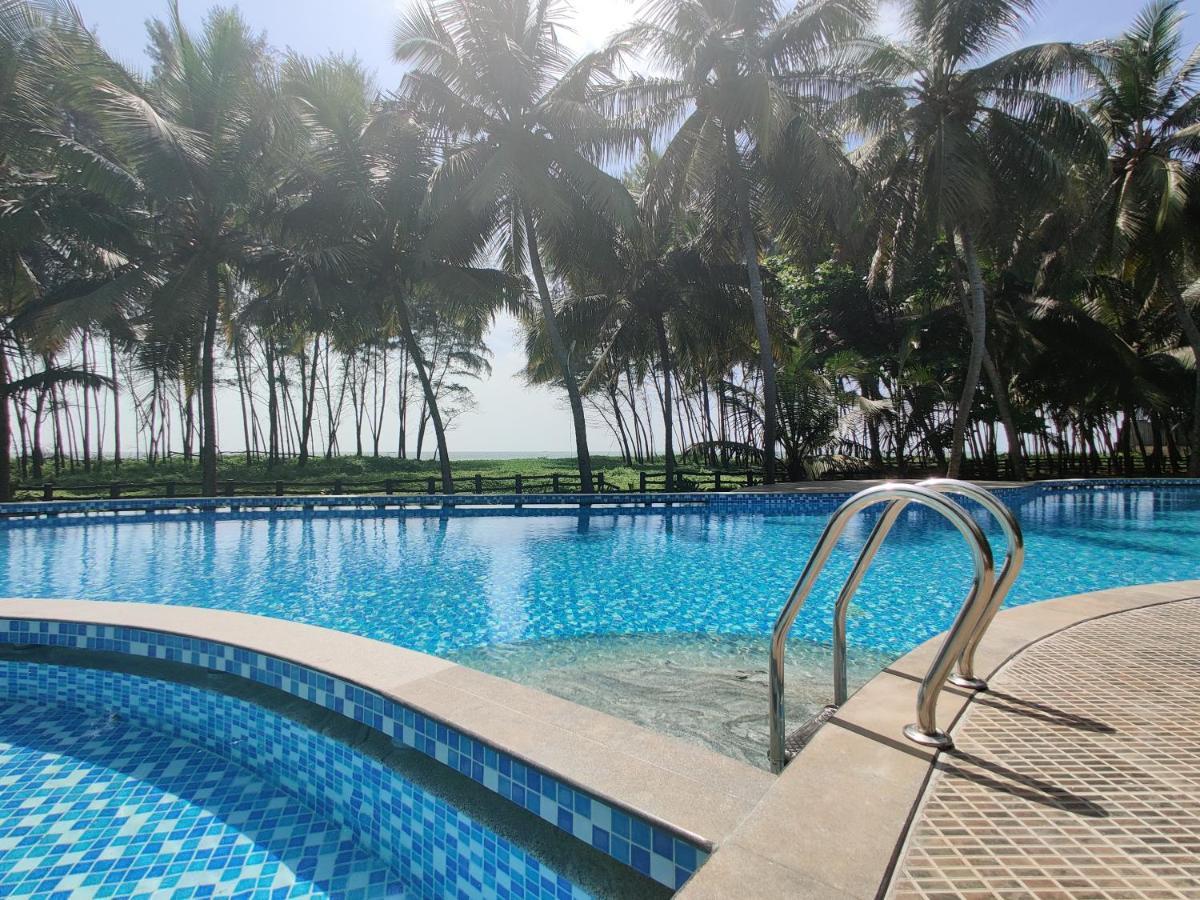 Thrissur The Nattika Beach Resort מראה חיצוני תמונה